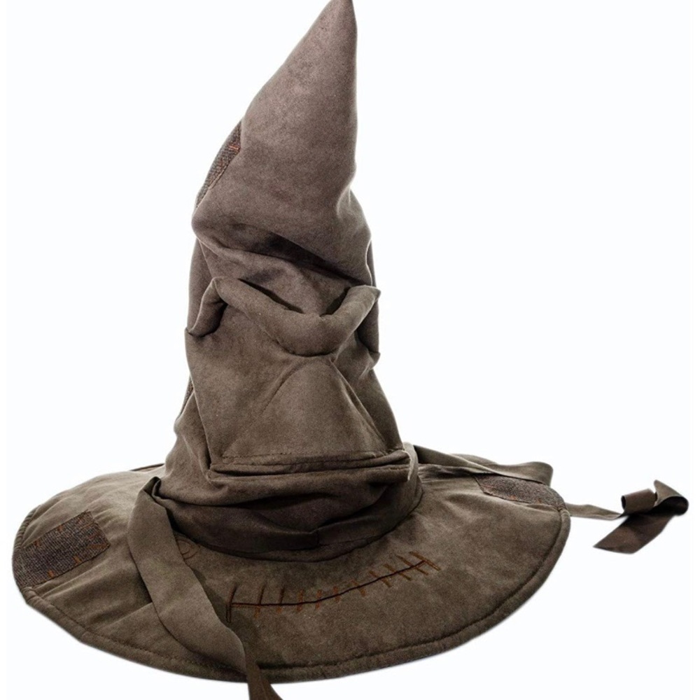 ⚡️ Harry Potter TALKING Sorting Hat Animated ⚡️